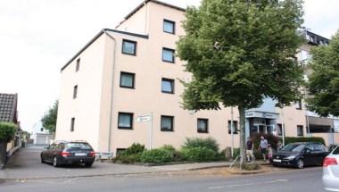 Hotel Am Vogelsanger Weg image