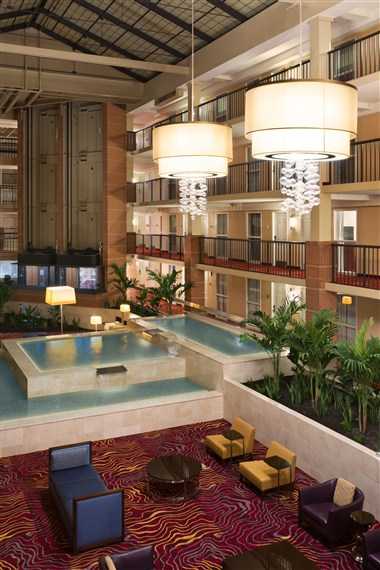 Embassy Suites by Hilton Cleveland Beachwood в Beachwood, OH