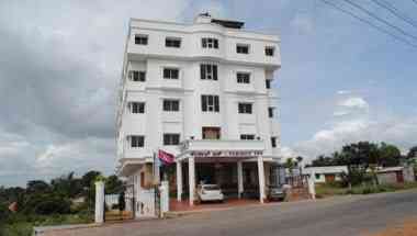 Peridot Inn в Mysore, IN