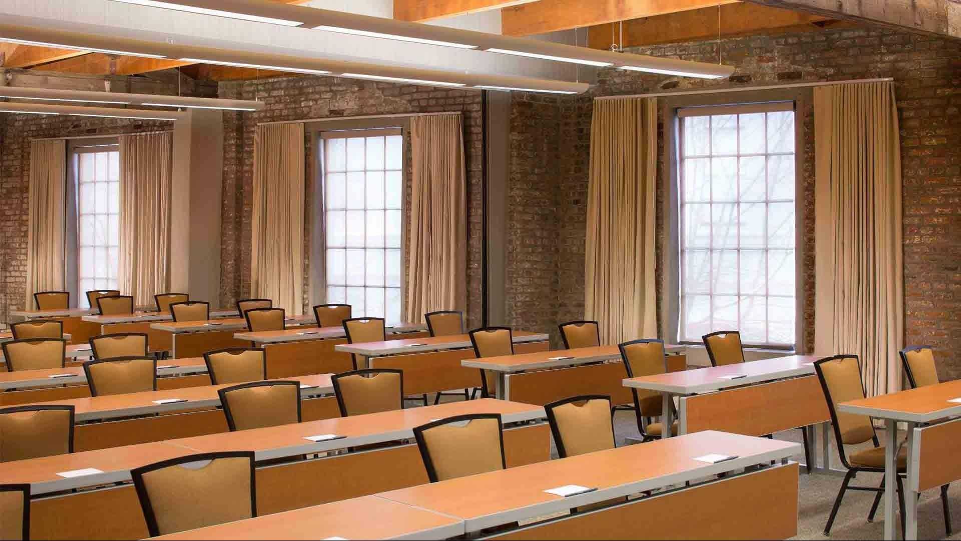 SpringHill Suites by Marriott New Orleans Warehouse Arts District в New Orleans, LA