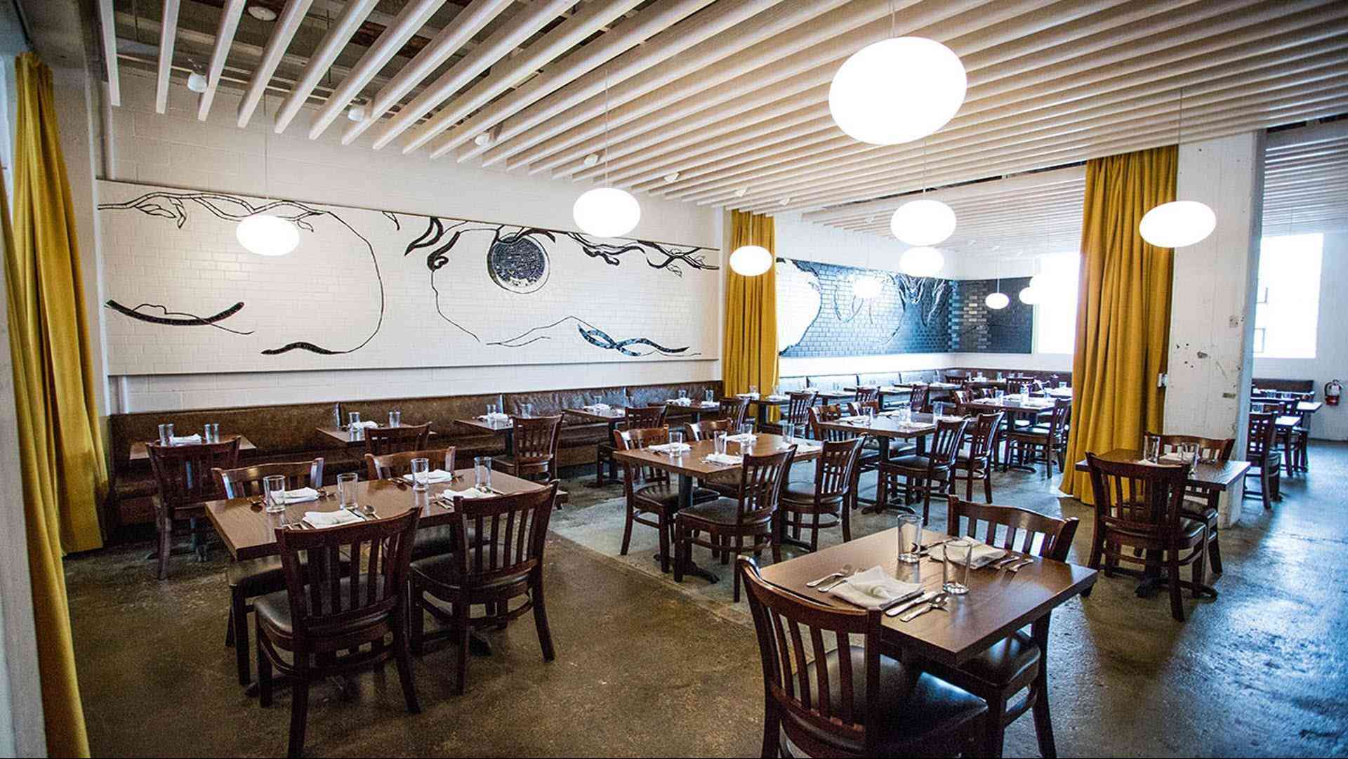 Novel в Kansas City, MO