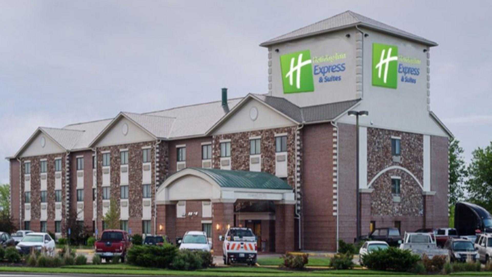 Holiday Inn Express & Suites Olathe South в Токальный, KS
