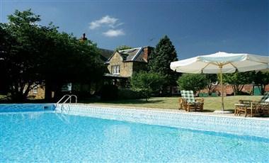 Brampton Grange в Northampton, GB1