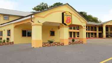 Super 8 by Wyndham Idabel в Idabel, OK