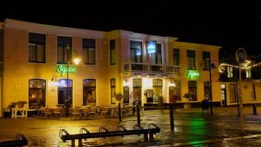 Slothotel Igesz image