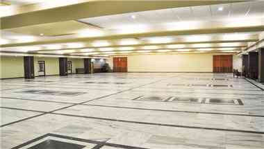 Sindhu Bhavan in Ahmedabad, IN