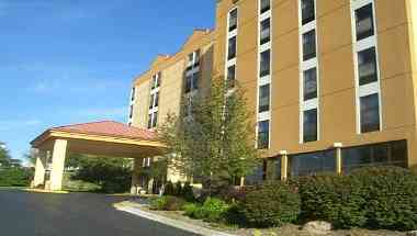 Holiday Inn Express - Central Omaha a Omaha, NE