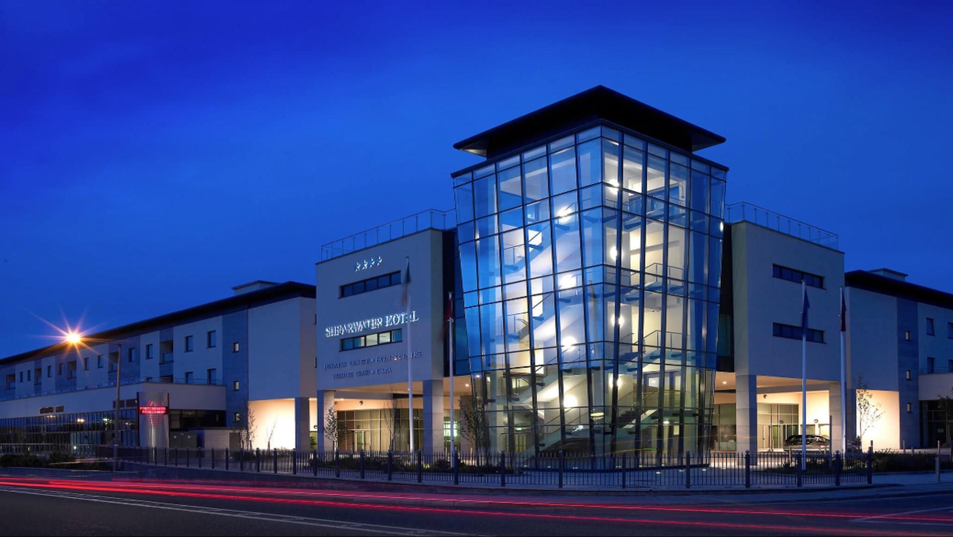 Shearwater Hotel image