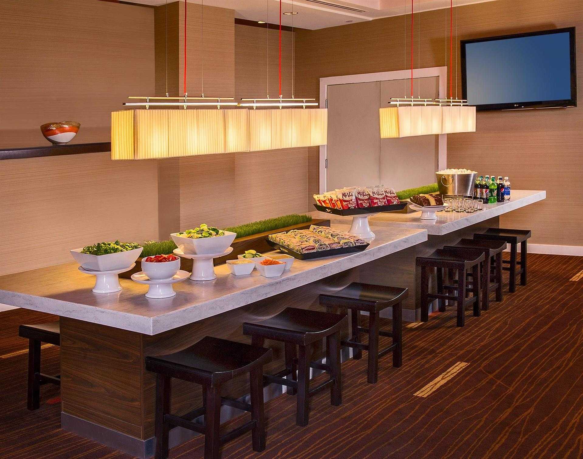 Courtyard by Marriott Arlington Crystal City/Reagan National Airport i Arlington, VA