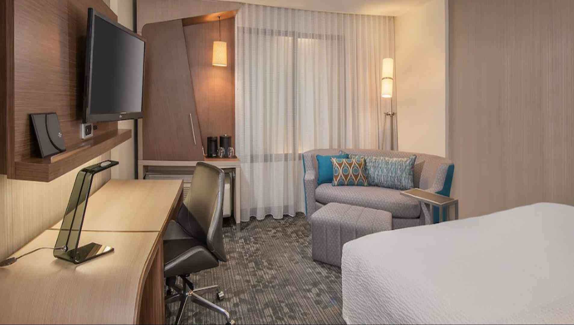 Courtyard by Marriott Indianapolis West-Speedway a Speedway, IN