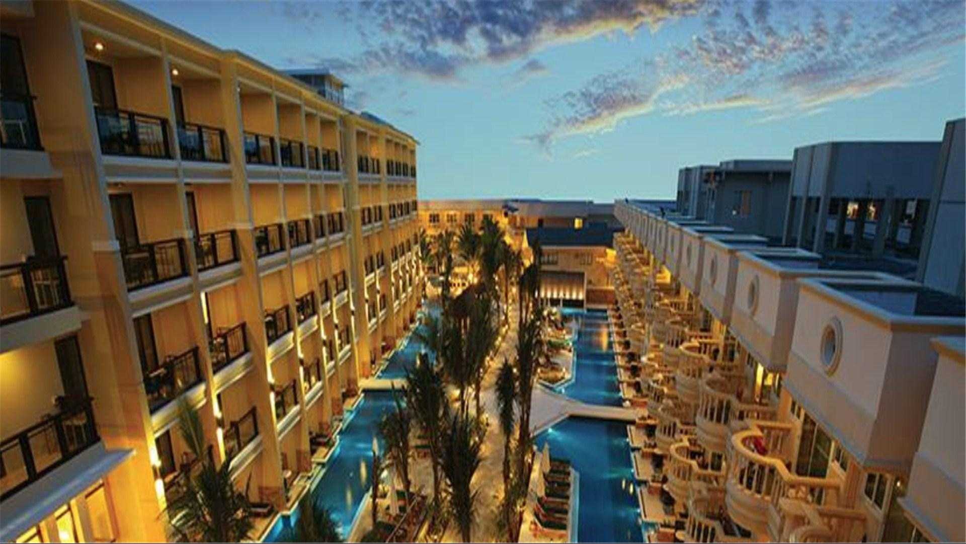 Boracay Island, PHにおけるHenann Garden Resort