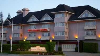 Woodcrest Hotel в Santa Clara, CA