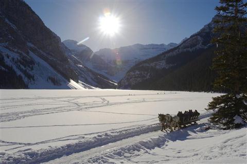 Horse-drawn Sleigh Rides – Winter