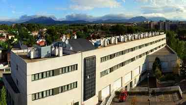 Aparthotel Valles in Sabadell, ES