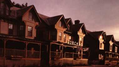 The Porches Inn i North Adams, MA