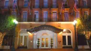 The Lafayette New Orleans by Kasa Living в New Orleans, LA