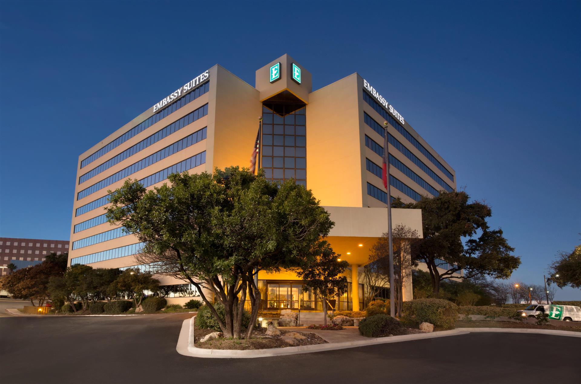 Embassy Suites by Hilton San Antonio Airport image