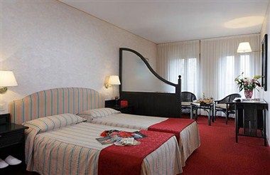 รูปสถานที่จัดงาน