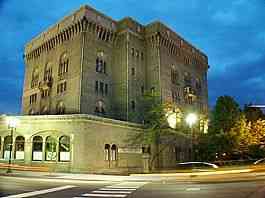 The Lafayette Grande Banquet Facility i Pontiac, MI