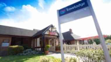 Northampton, GB1의 Travelodge Northampton Wootton
