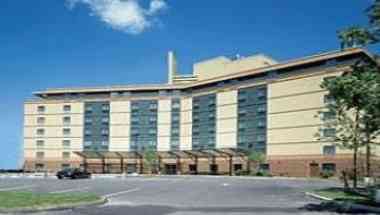 La Quinta Inn & Suites by Wyndham Boston Somerville в Somerville, MA