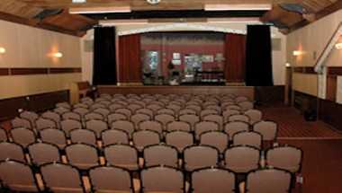 Henderson Memorial Hall em Abbots Langley, GB1