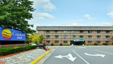 Comfort Inn Herndon-Reston image