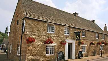 The Queens Head Inn & Restaurant в Peterborough, GB1