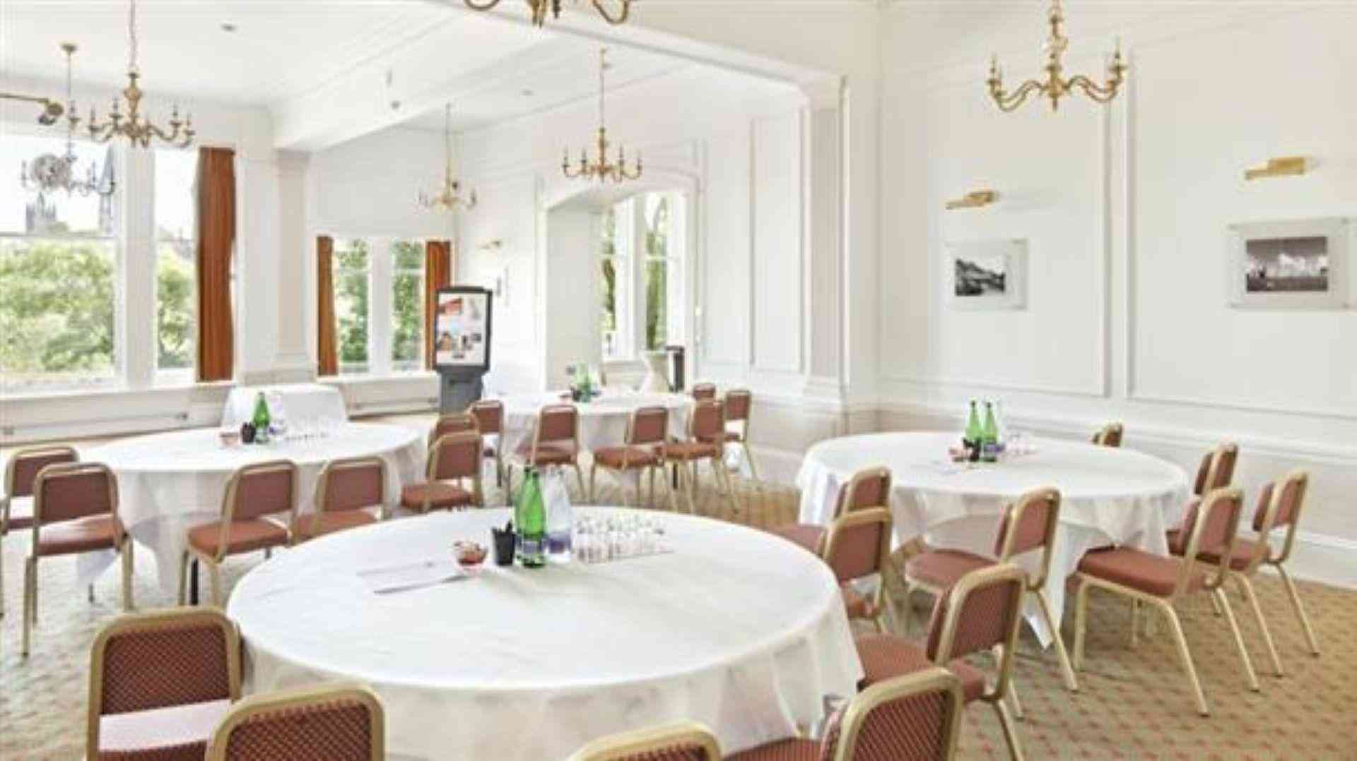 Mercure Aberdeen Caledonian Hotel in Aberdeen, GB2