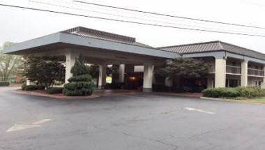 Baymont by Wyndham McDonough image