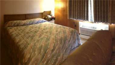 Oneida Village Inn в Three Lakes, WI