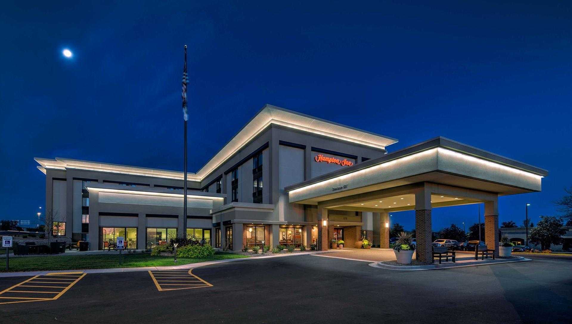 Hampton Inn Milwaukee/Brookfield в Brookfield, WI