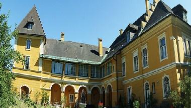 Schlosshotel St. Georgen image