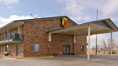 Super 8 by Wyndham Dumas TX a Dumas, TX