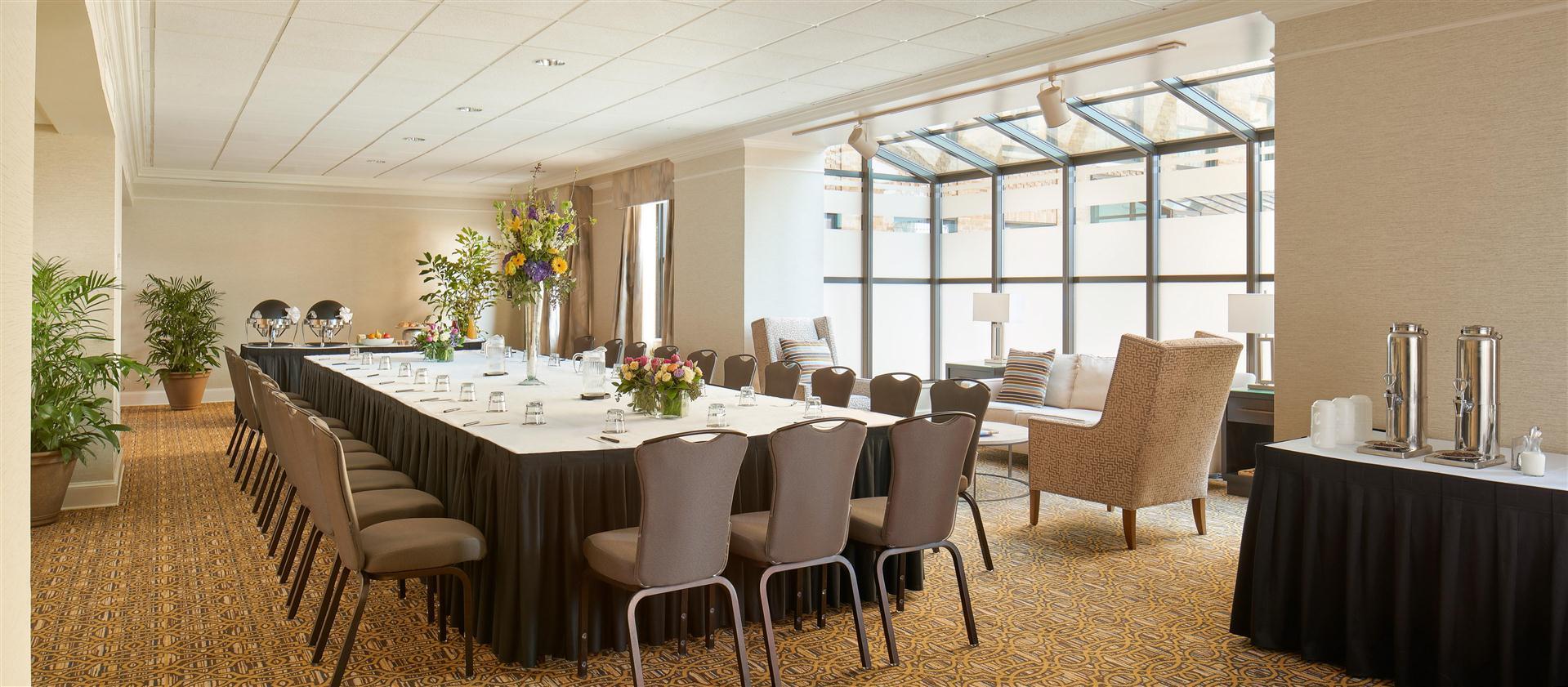 Изображение помещения для встречи