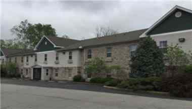 Days Inn & Suites by Wyndham Sellersburg in Sellersburg, IN