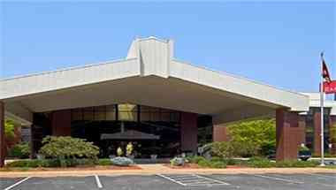 Ramada by Wyndham Bettendorf, Bettendorf, IA