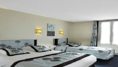 A L'Hotel Des Roys à Versailles, FR