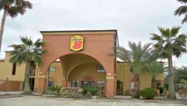 Super 8 by Wyndham Houston/Webster/NASA, Houston, TX