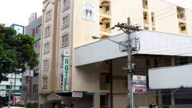 Hotel San Remo a Panama City, PA