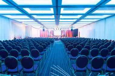 Plaza Centre - Ville en Montreal, CA