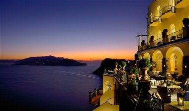 รูปสถานที่จัดงาน