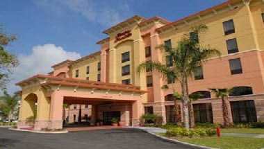 Hampton Inn & Suites Orlando-South Lake Buena Vista a Kissimmee, FL