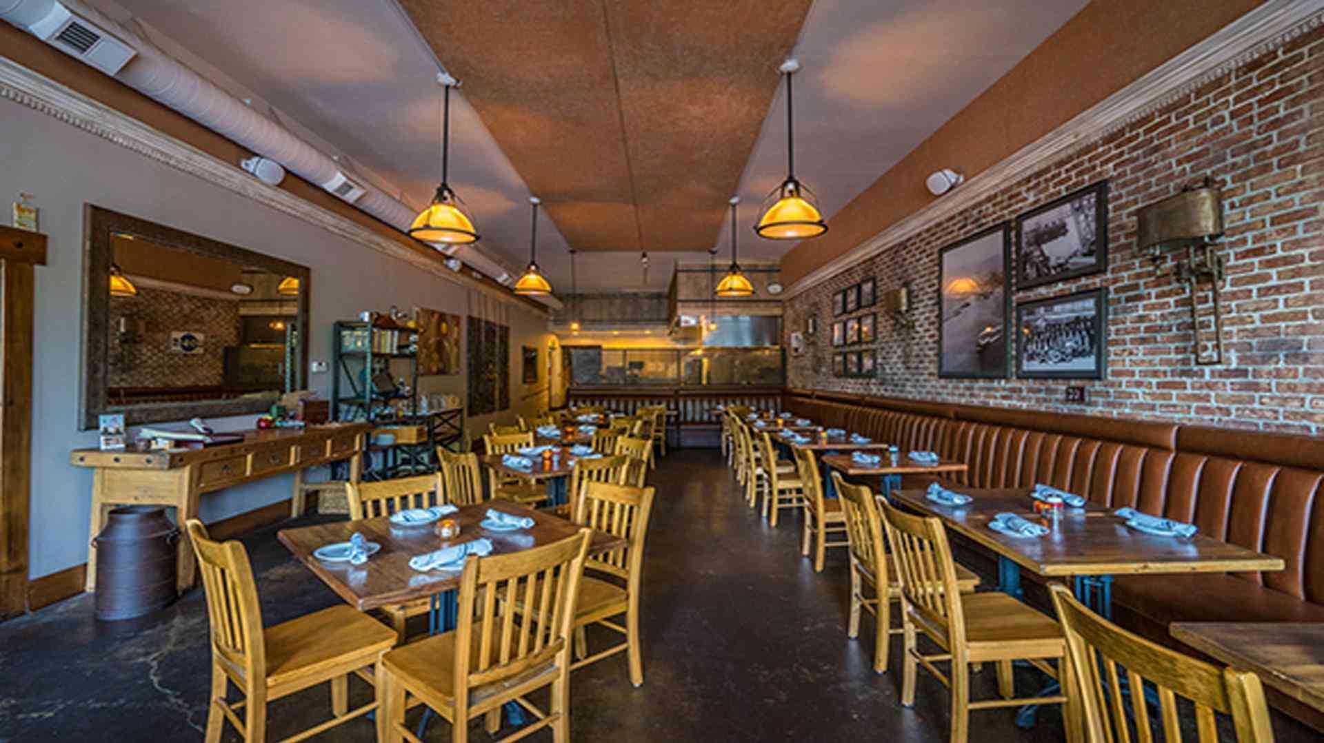 Comal Next Door Oakland in Oakland. - Ja, CA