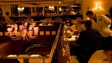 Joe Fortes Seafood & Chop House в Vancouver, BC