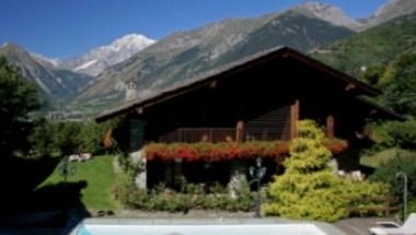 Mont Blanc Hotel Village image