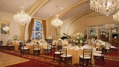 Town and Gown at University of Southern California в Los Angeles, CA