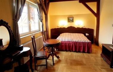 Fried Castle Hotel and Restaurant in Simontornya, HU