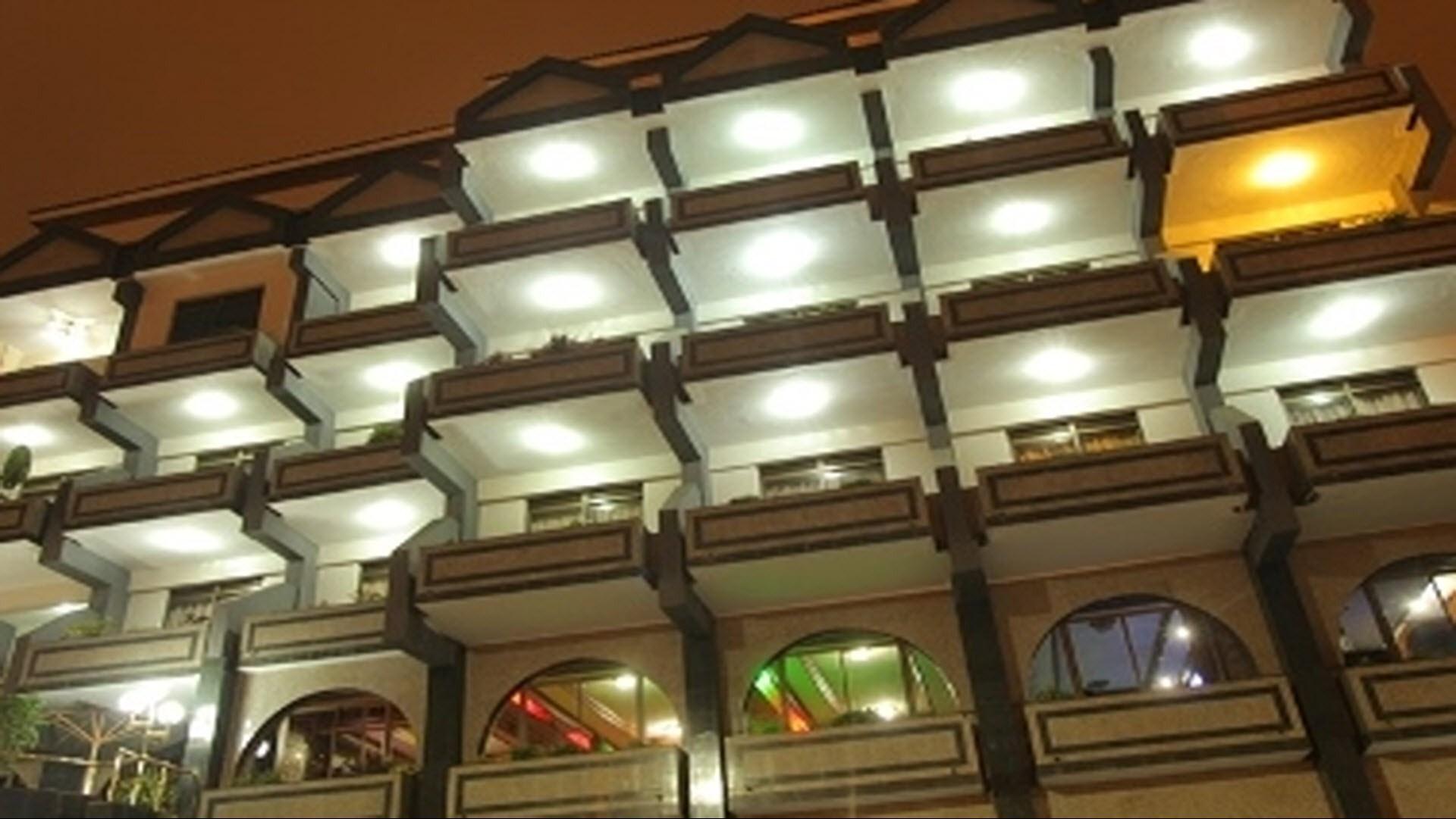 Marble Arch Hotel image