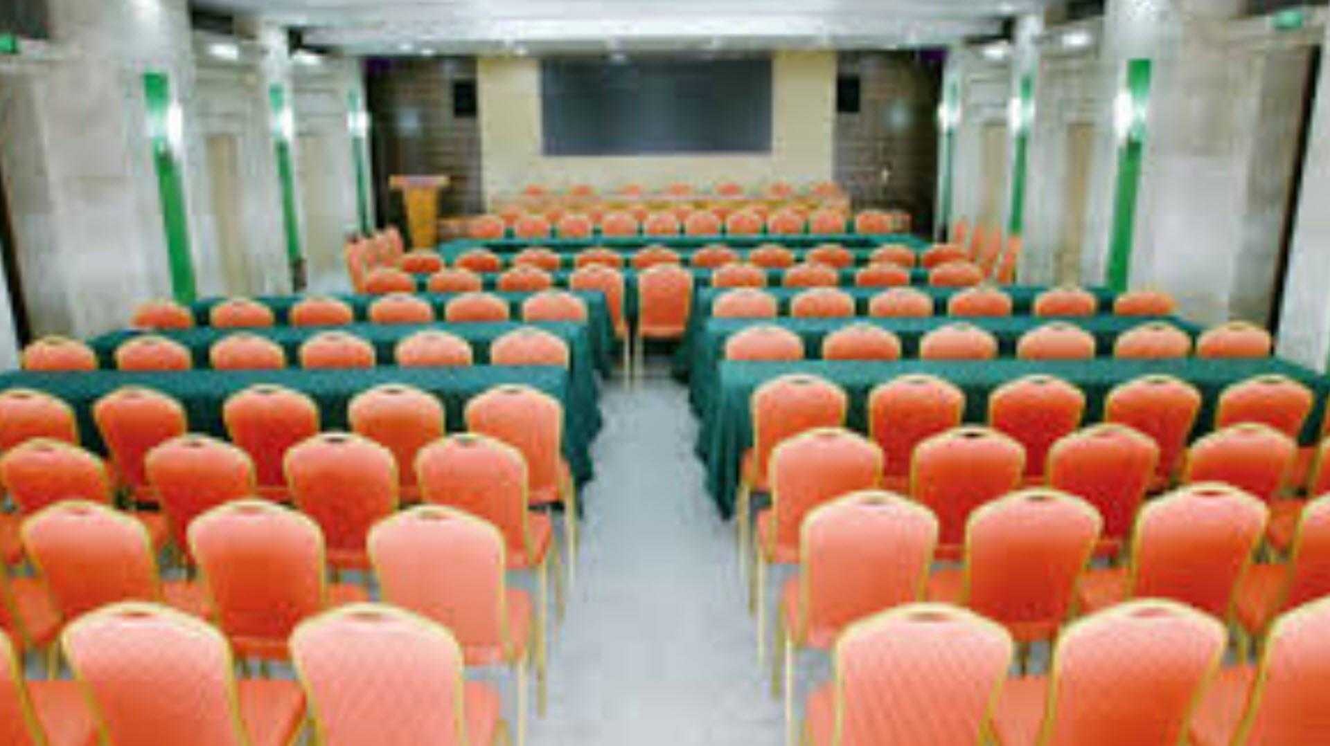 Qingdao International Convention and Exhibition Center a Qingdao, CN